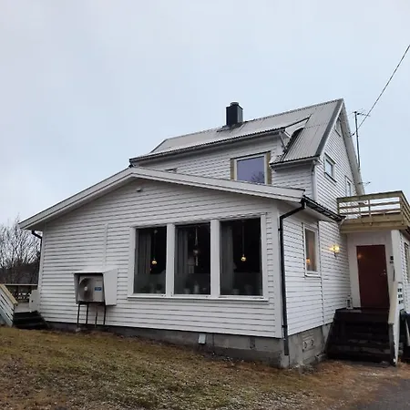 Hus I Lofotrivieraen, 펜션