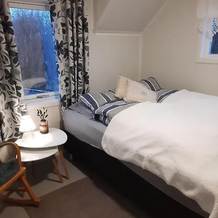 펜션 Hus I Lofotrivieraen,