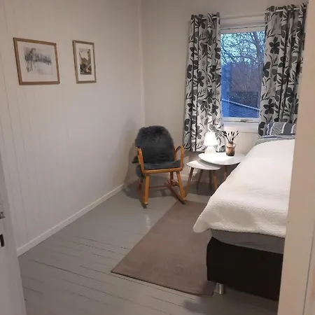 Hus I Lofotrivieraen, * Laukvik
